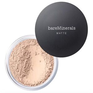 bareMinerals Matte Foundation in Fairly Medium 05